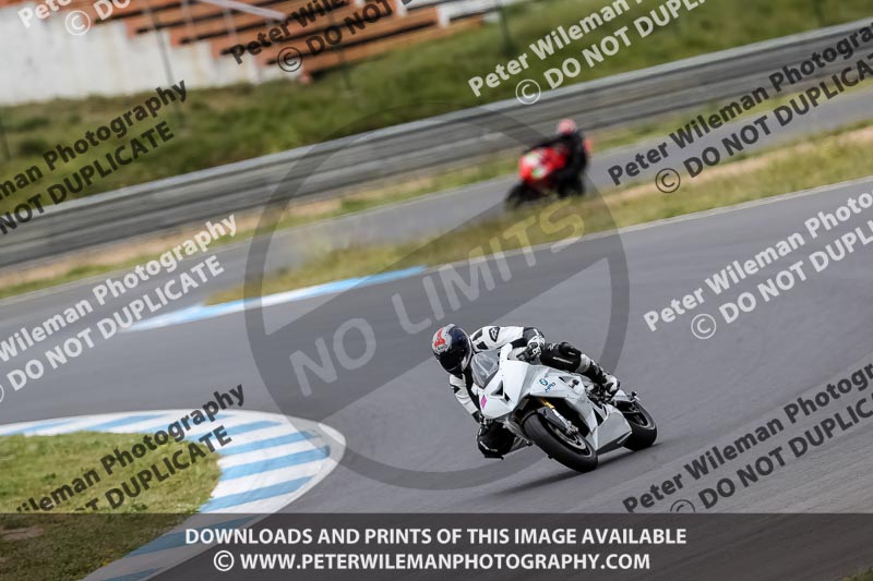 estoril;event digital images;motorbikes;no limits;peter wileman photography;portugal;trackday;trackday digital images